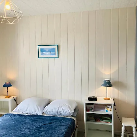 Maison Des Loriots, Charme Marin, A 100m 度假居 *